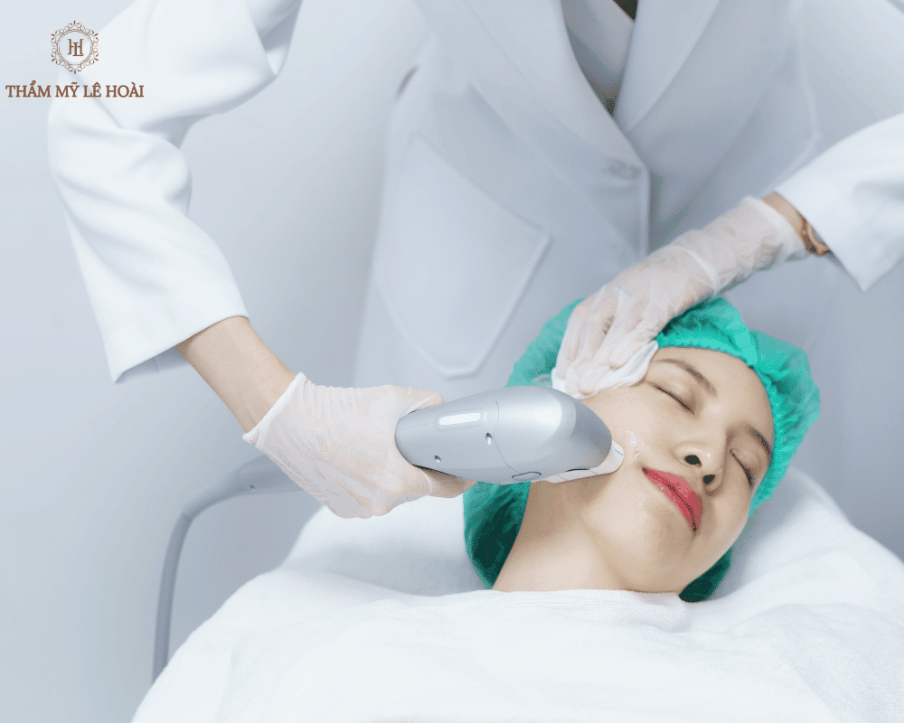 Chon serum dac tri cho lan da tuoi 30 khi cham soc da mat